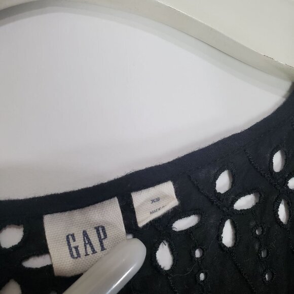 GAP Womens Blouse XSmall Key Holes Short Flutter Sleeves Semi-Sheer Tassels Boho - Picture 5 of 8